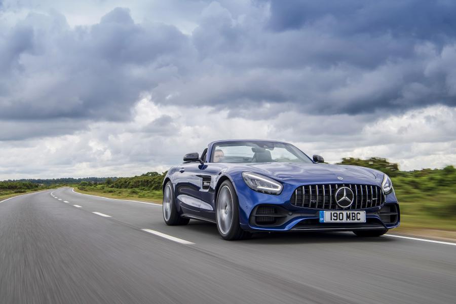  Mercedes-AMG GT S Roadster (R190) 2019 года  (UK) (фото 2 из 40)